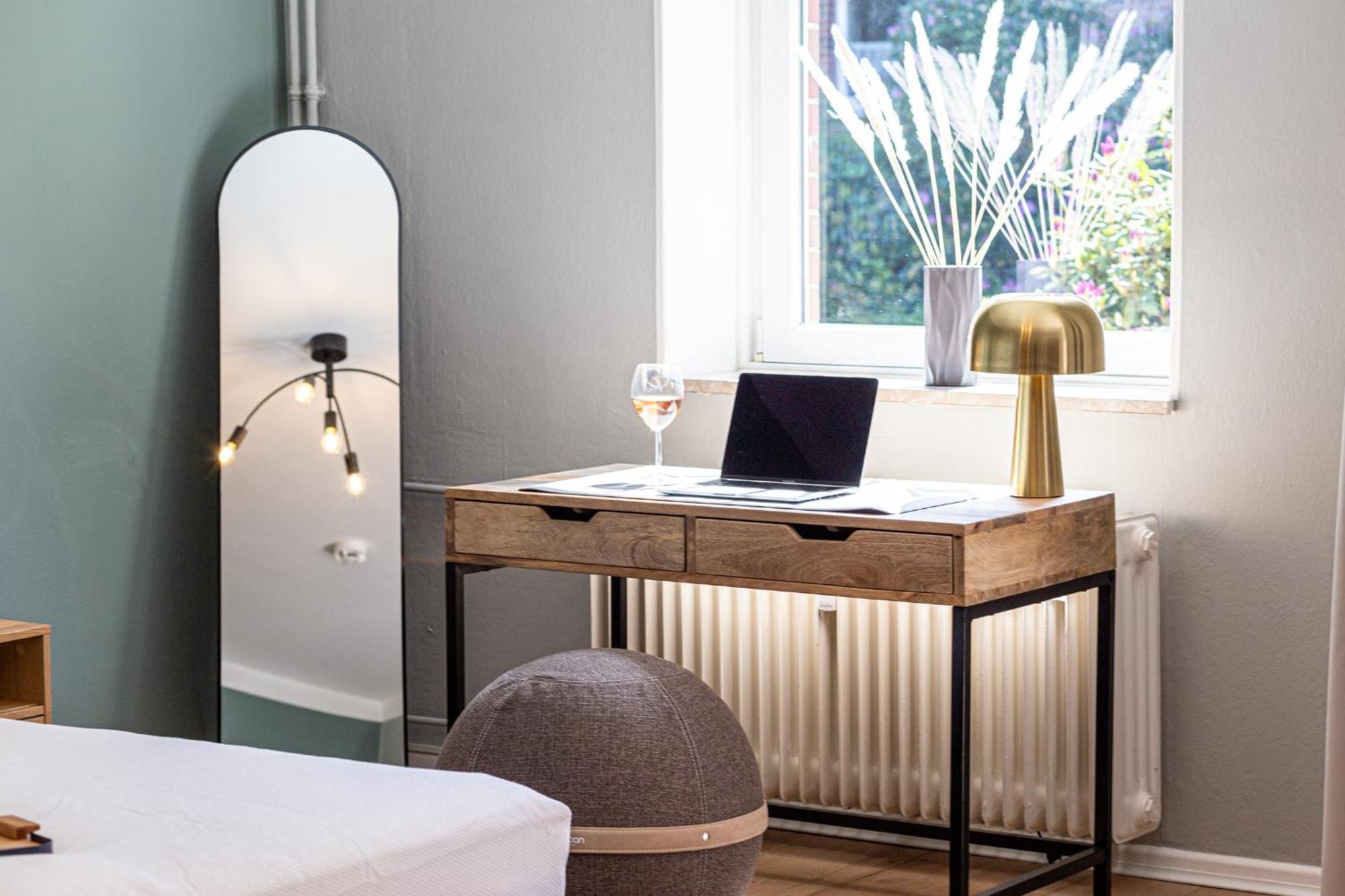 Have-A-Nice-Stay - Nahe Bahnhof Ahrensburg - 20 Minuten Nach Hamburg - Trotzdem Ruhig Gelegen - 6 Minuten Zu Fuss Ins Zentrum Ahrensburg - Modern Eingerichtet 外观 照片