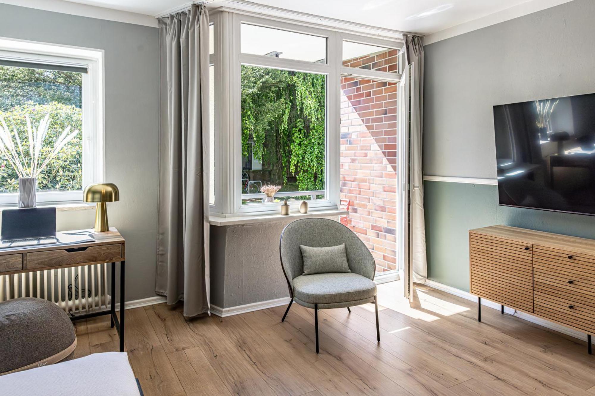 Have-A-Nice-Stay - Nahe Bahnhof Ahrensburg - 20 Minuten Nach Hamburg - Trotzdem Ruhig Gelegen - 6 Minuten Zu Fuss Ins Zentrum Ahrensburg - Modern Eingerichtet 外观 照片